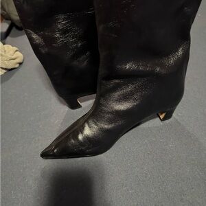 Steve Madden Sleek Black Genuine Leather Kitten Heeled Boots